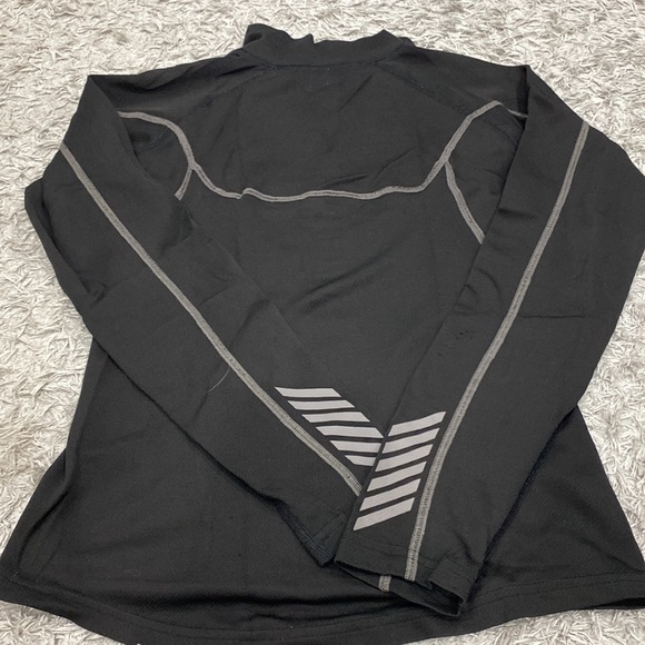 Women's Helly Hansen Long Sleeve Shirt (Small) - Picture 5 of 6